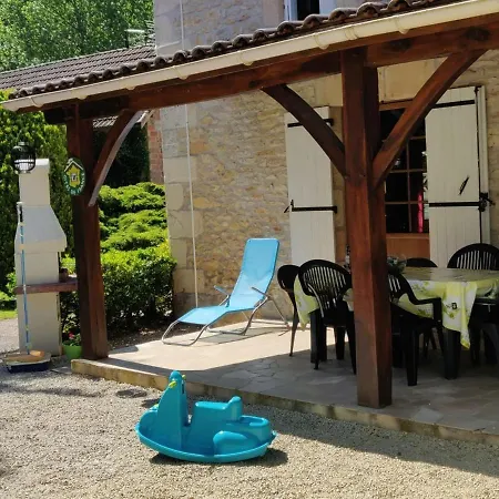 Maison Familiale Pres De Avec Jardin, Jeux Pour Enfants, Wifi Et Animaux Acceptes - Fr-1-616-84 Holiday home