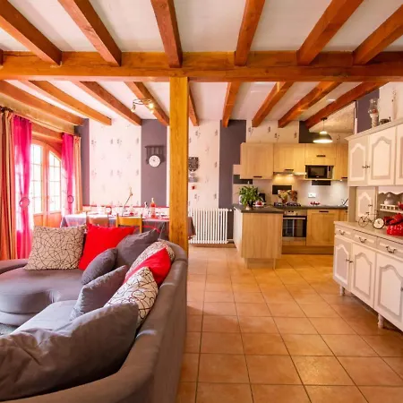 Holiday home Maison Familiale Pres De Avec Jardin, Jeux Pour Enfants, Wifi Et Animaux Acceptes - Fr-1-616-84